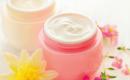 Come conservare la crema per il viso dopo l'apertura a casa - l'opinione dei dermatologi La crema può essere conservata in frigorifero